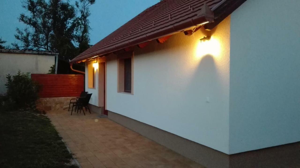 Egrelato Vendeghaz Apartment Balatonakali Ngoại thất bức ảnh